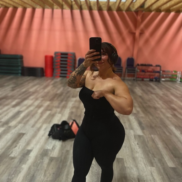 Meet your Posher, Rosie - Picture 2 of 2